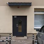 Air Apartment 104